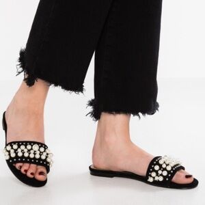 {Steve Madden} Vanessa Pearl Slides